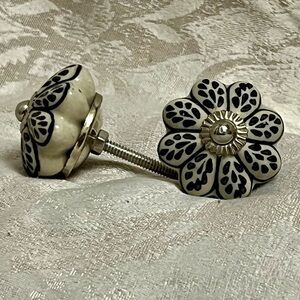 Ceramic Drawer Pulls